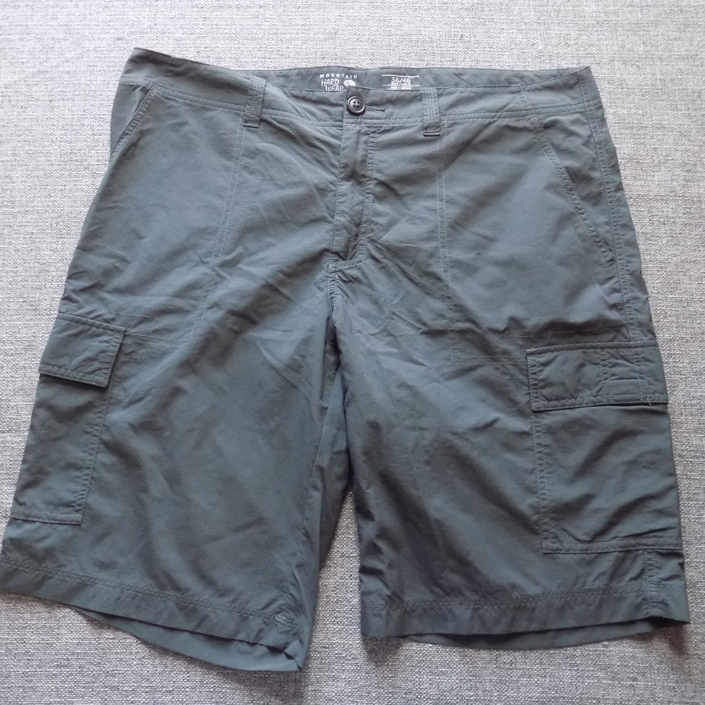Mountain Hardwear Cargo Shorts Mens 36 Gray Excellent Nylon Hiking 11 Inseam